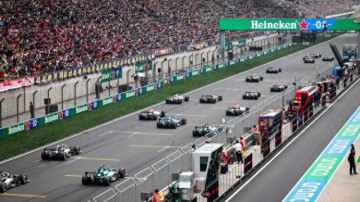 v体育v站入口-F1中国大奖赛观赛总人次创下近20年新高，孕育中国赛车文化新生态|上海|车迷|车手|卡片|卡卡_新浪体育_新浪新闻